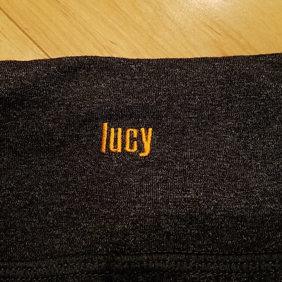 NWOT Lucy Capris - Picture 6 of 7